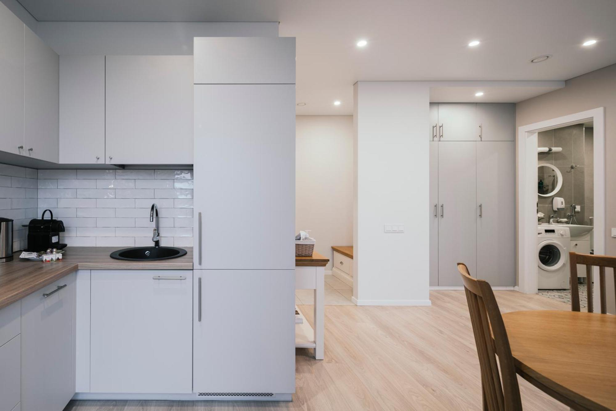 J14A I Rooms & Apartments Automated Self Check-In 维尔纽斯 外观 照片