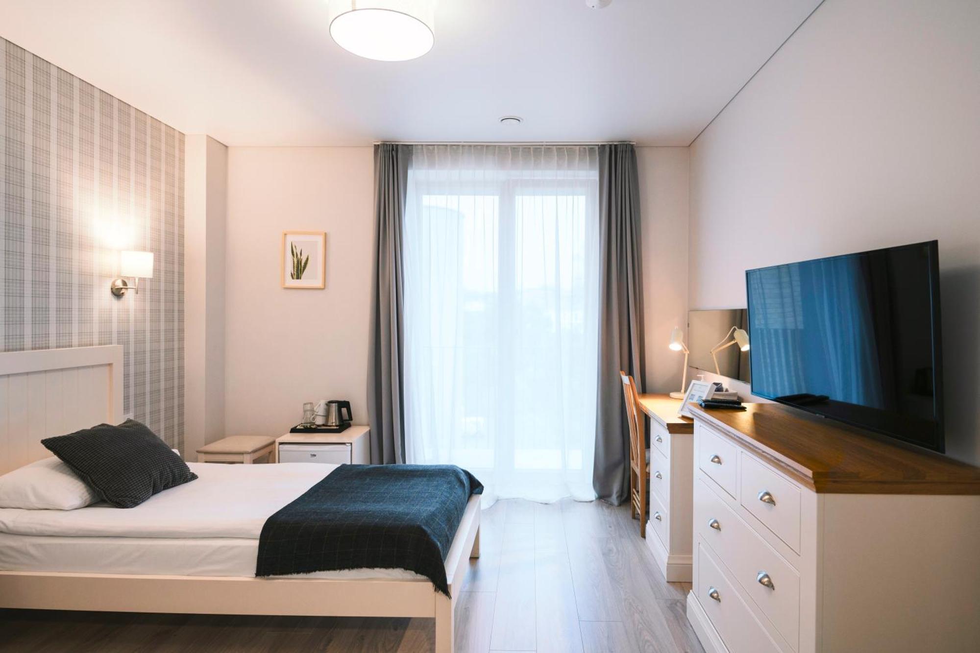 J14A I Rooms & Apartments Automated Self Check-In 维尔纽斯 客房 照片